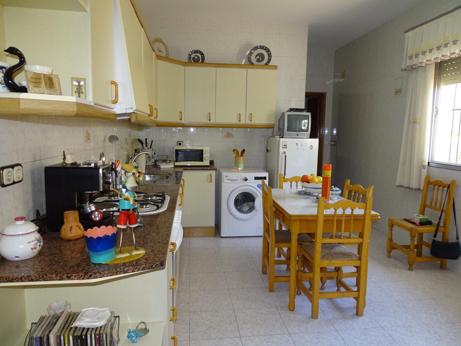 Imagen 7 Casa Pareada en venta en Campos Del Río / Zona tranquila, cerca del parque la estacion