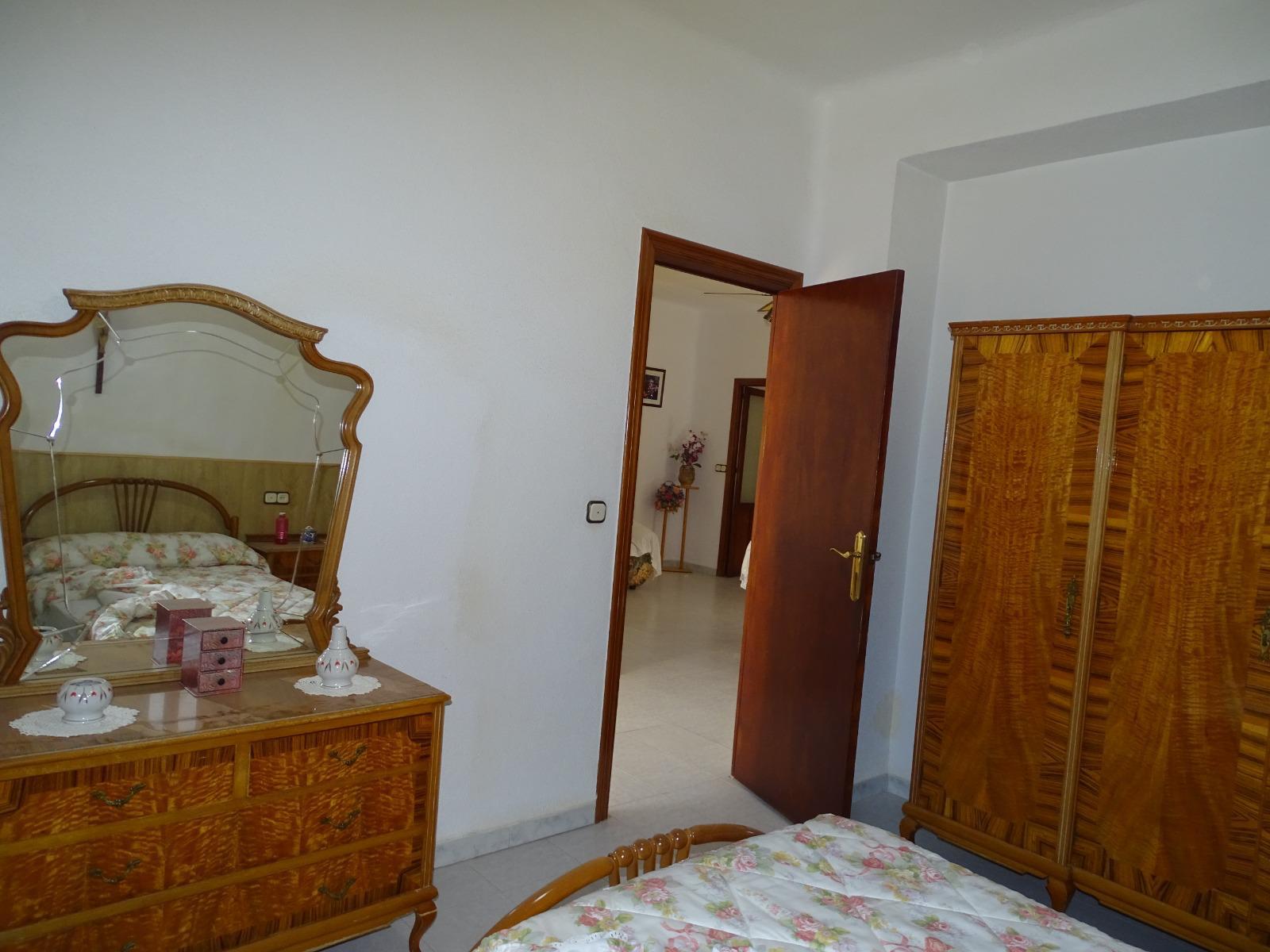 Imagen 15 Casa Pareada en venta en Campos Del Río / Zona tranquila, cerca del parque la estacion