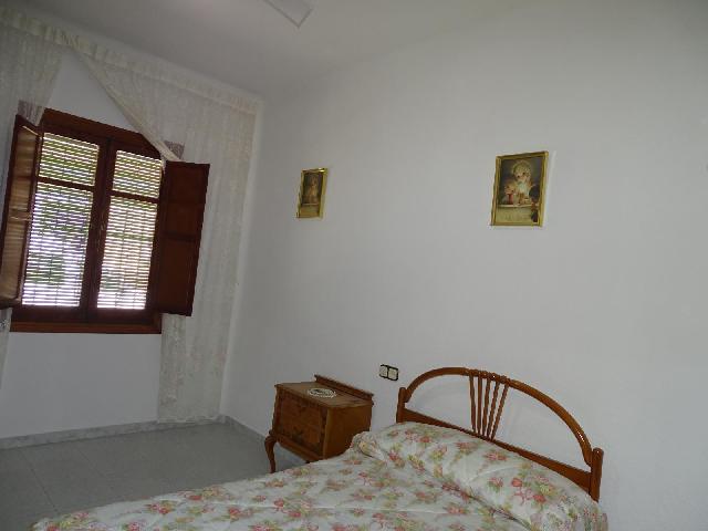 Imagen 16 Inmueble 302065 - Casa Pareada en venta en Campos Del Río / Zona tranquila, cerca del parque la estacion