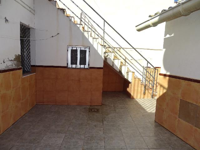 Imagen 2 Inmueble 306245 - Casa Aislada en venta en Campos Del Río / En el centro del pueblo
