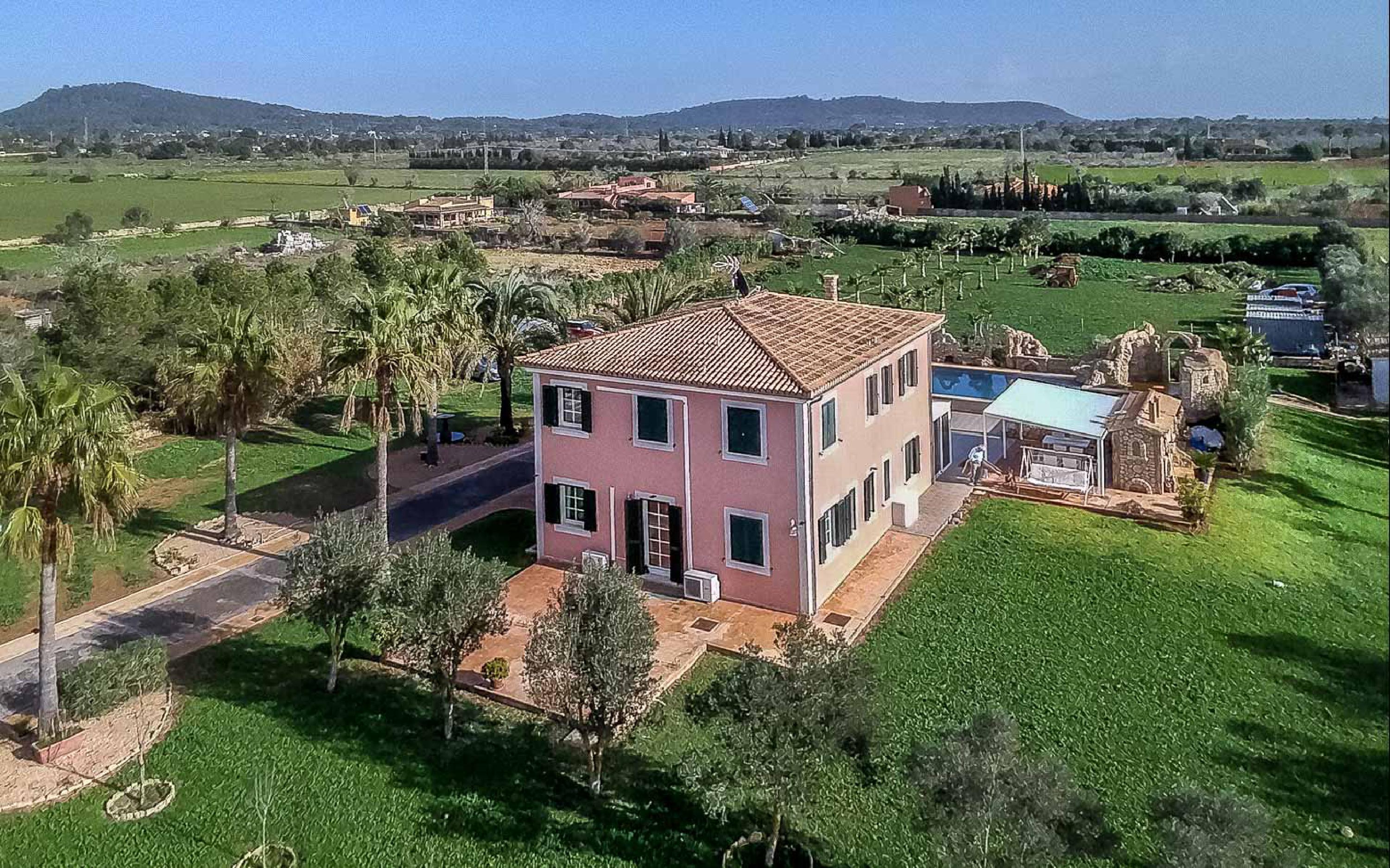 Imagen 2 Casa Aislada en venta en Llucmajor / Casa aislada en Llucmajor a 10 min de la playa 