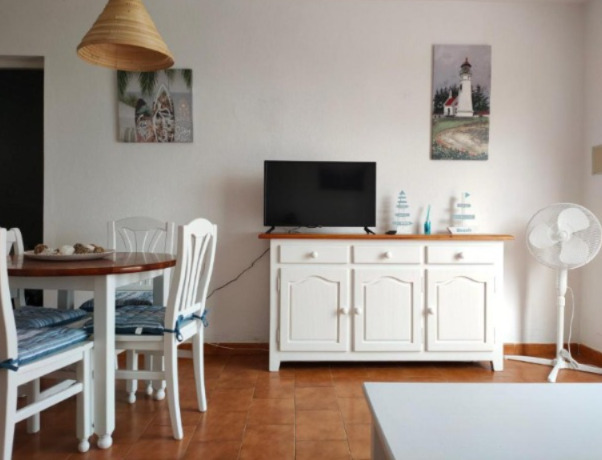 Imagen 1 Apartamento en venta en Mercadal Es / Apartamento en Arenal d´en Castell c/licencia turística