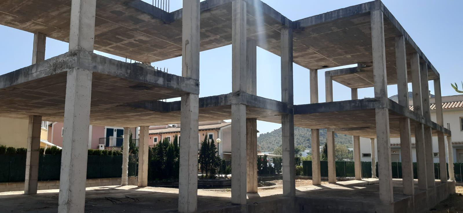 Imagen 10 Solar Urbano en venta en Alcúdia / Solar con estructura de 600 m² en Puerto de Alcudia.