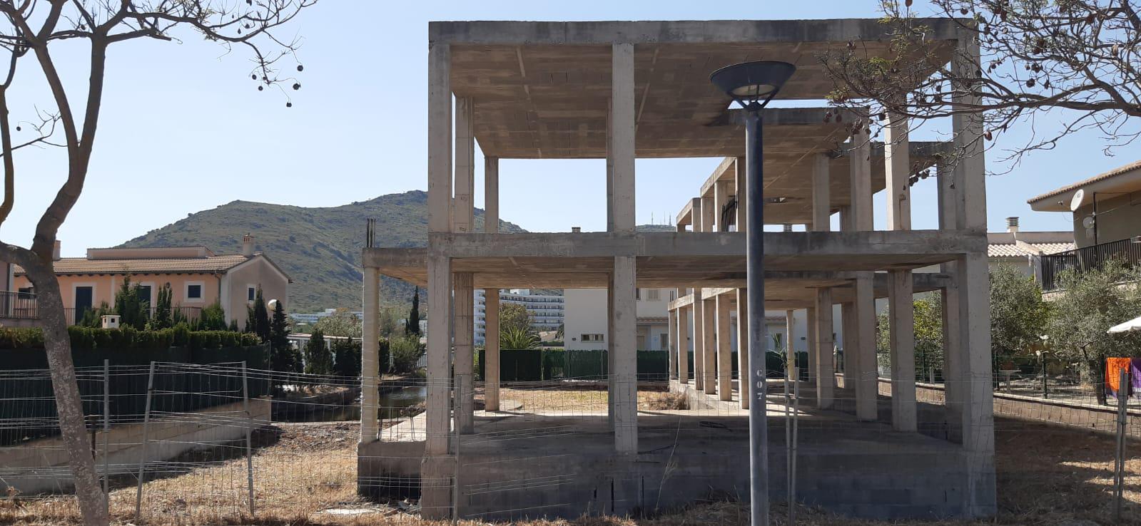 Imagen 11 Solar Urbano en venta en Alcúdia / Solar con estructura de 600 m² en Puerto de Alcudia.