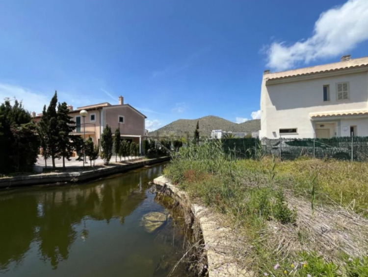 Imagen 7 Solar Urbano en venta en Alcúdia / Solar con estructura de 600 m² en Puerto de Alcudia.