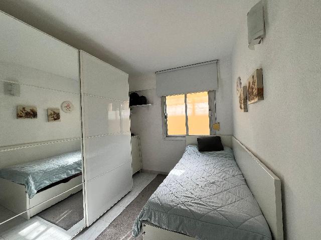 Imagen 30 Inmueble 298832 - Piso en venta en Palma / Piso 3hab., cocina y baño recién reformados. Ascensor. 