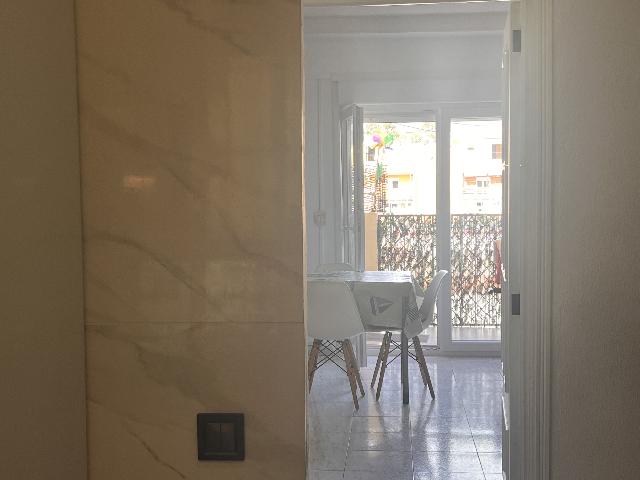 Imagen 3 Inmueble 298832 - Piso en venta en Palma / Piso 3hab., cocina y baño recién reformados. Ascensor. 