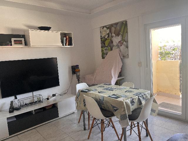 Imagen 5 Inmueble 298832 - Piso en venta en Palma / Piso 3hab., cocina y baño recién reformados. Ascensor. 