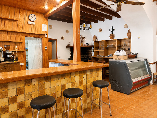 Imagen 3 Inmueble 298877 - Casa en venta en Sineu / Local comercial y primera planta en Sineu