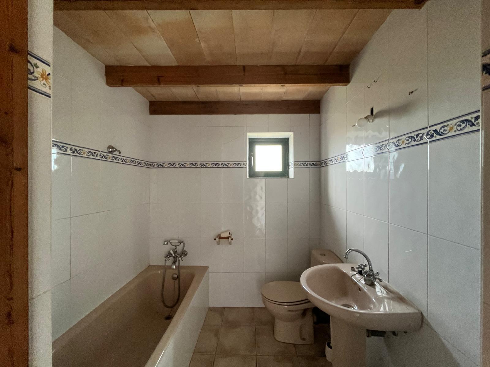 Imagen 24 Casa Rústica en venta en Llucmajor / Finca con antigua cuadra ecuestre +vivienda residencial 