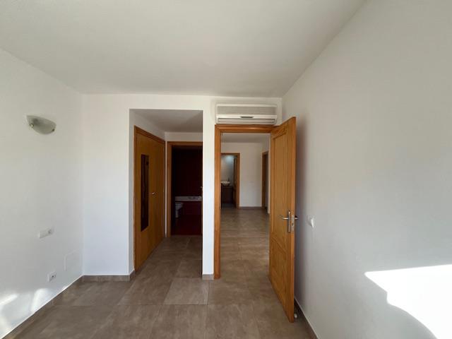 Imagen 12 Inmueble 299646 - Planta Baja en venta en Campos / Acogedor piso en Planta baja en finca de 2006