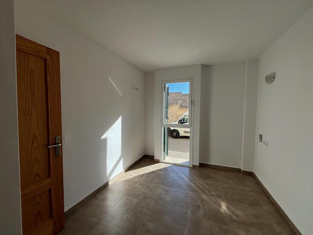 Imagen 23 Inmueble 299646 - Planta Baja en venta en Campos / Acogedor piso en Planta baja en finca de 2006