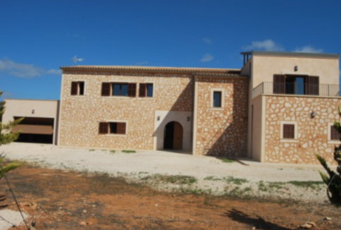 Imagen 6 Casa Adosada en venta en Santanyí / Finca elegante con planta fotovolcaica en Santanyi
