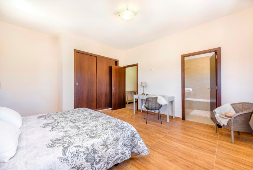 Imagen 14 Casa Adosada en venta en Santanyí / Finca elegante con planta fotovolcaica en Santanyi