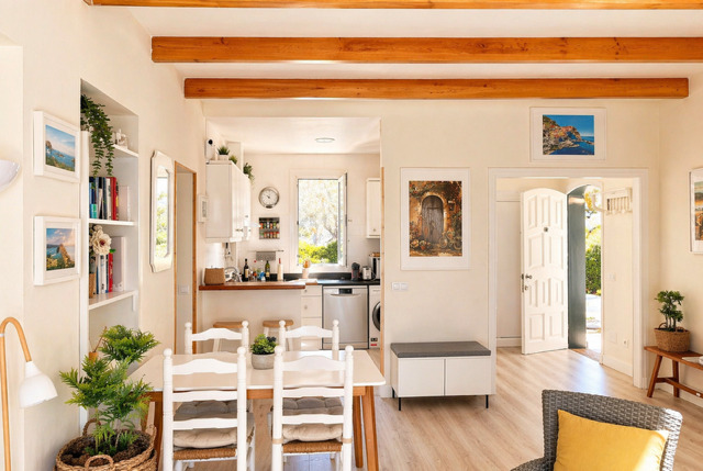 Imagen 4 Casa Adosada en venta en Mercadal Es / S´Arenal  d´en Castell en  1ª limea de Mar , premium 