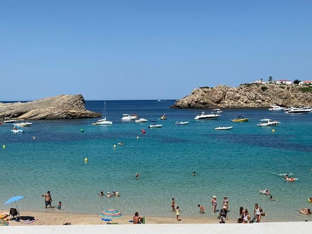 Imagen 18 Casa Adosada en venta en Mercadal Es / S´Arenal  d´en Castell en  1ª limea de Mar , premium 