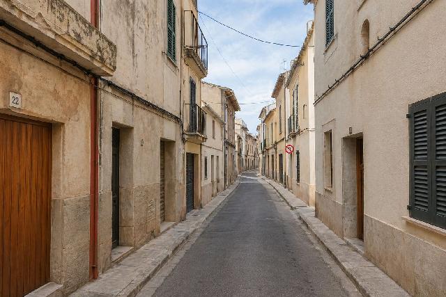 Imagen 1 Inmueble 302624 - Casa en venta en Felanitx / Casco Antiguo de Felanixt .Próximo al Mercado Municipal