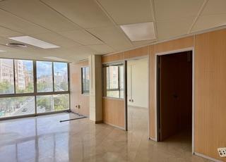 Imagen 3 Inmueble 306182 - Oficina Comercial en alquiler en Palma / Junto C.Alfonso el Sabio