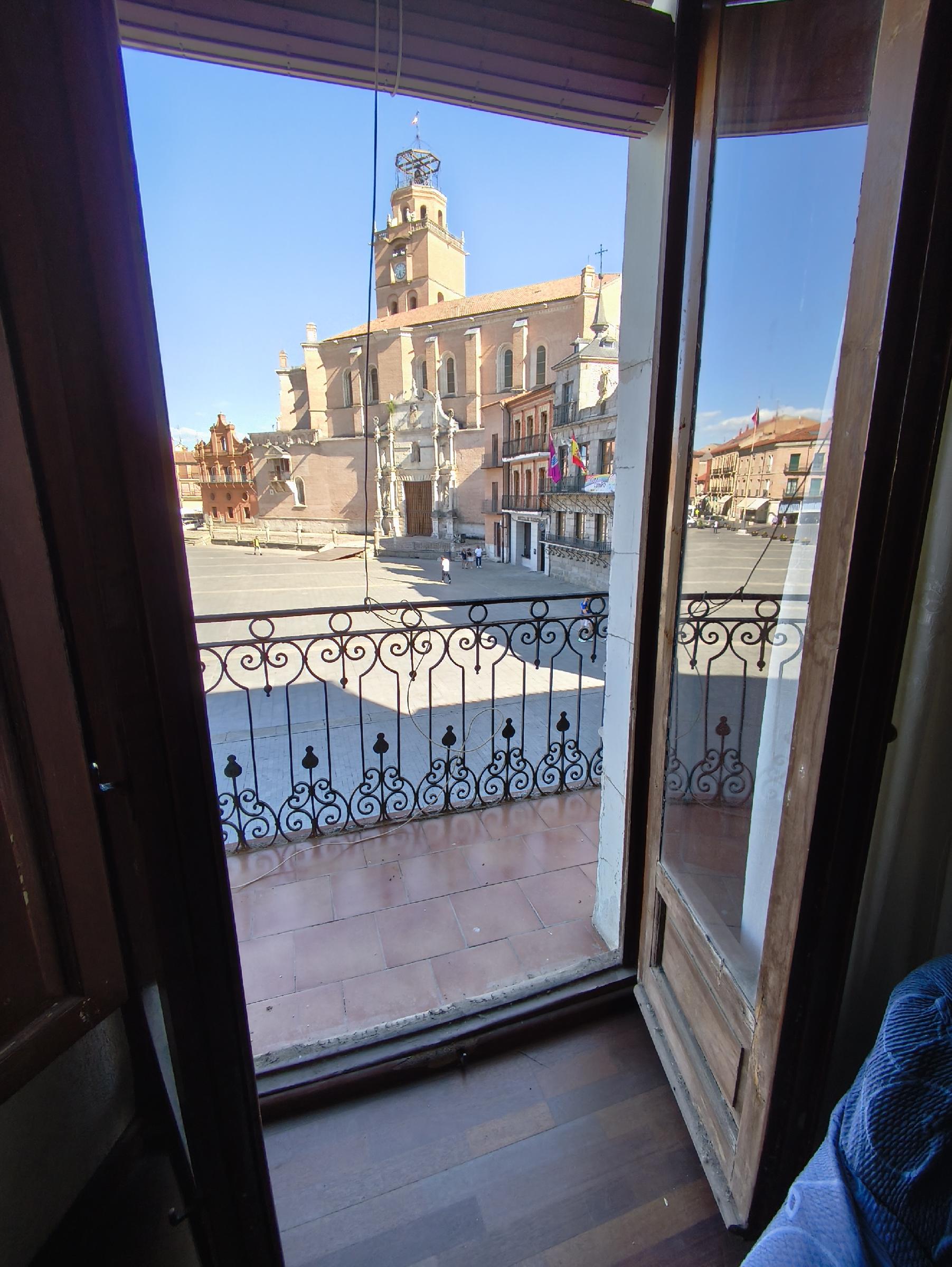 Imagen 16 Piso en venta en Medina Del Campo / Vivienda ubicada en la Plaza Mayor de la localidad