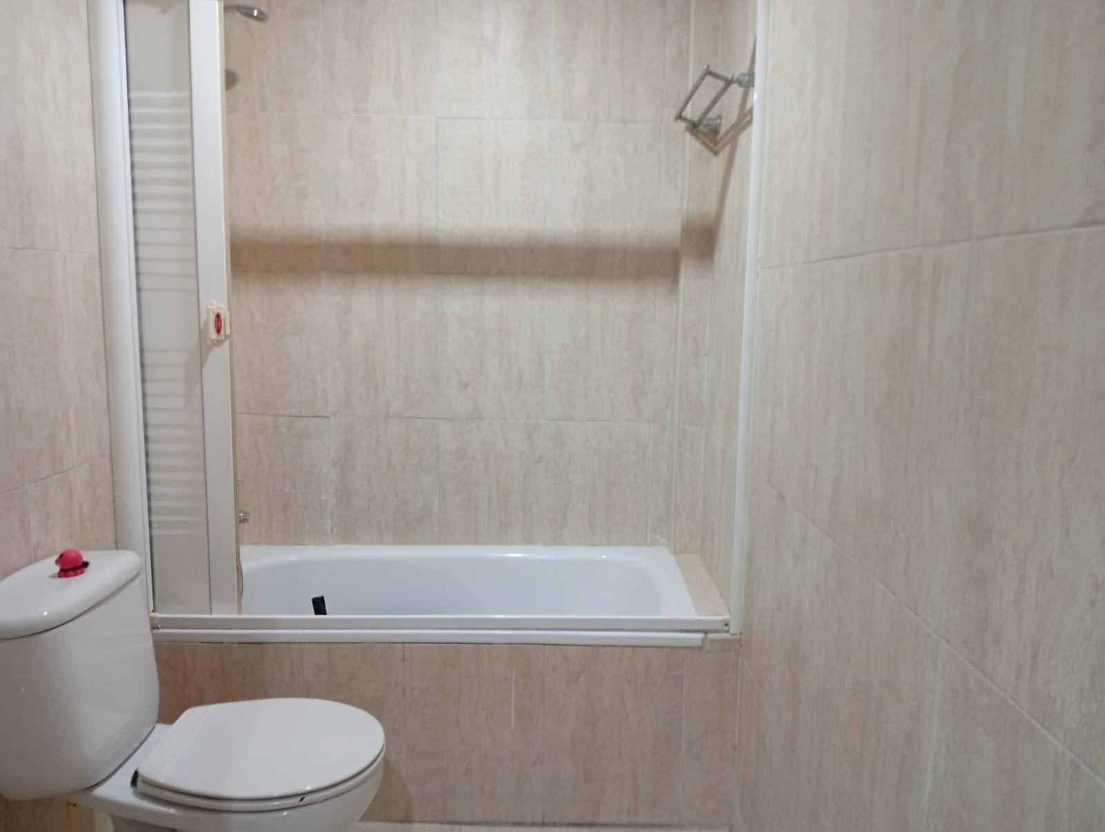 Imagen 12 Piso en venta en Tarragona / Entre Carretera Real y C/ Mar, esquina C/ Lleó