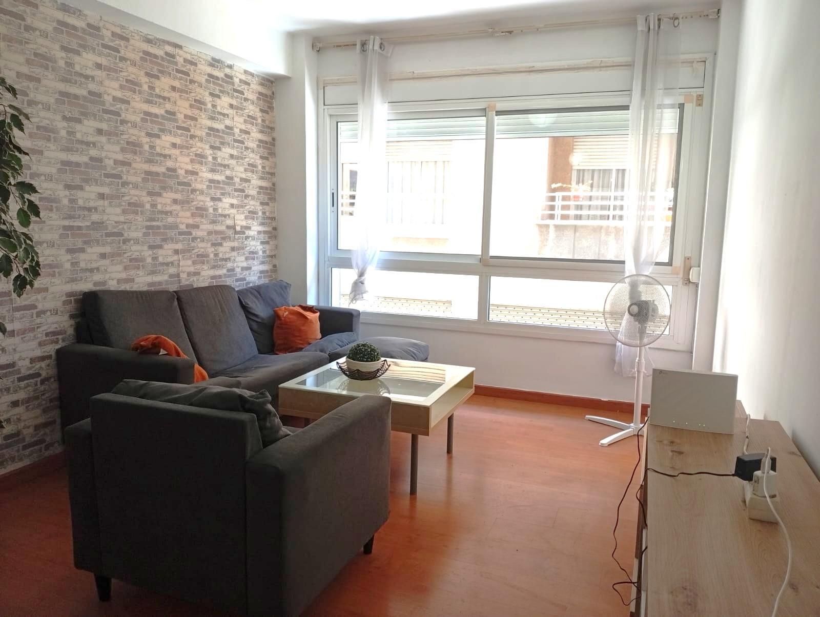 Imagen 1 Piso en venta en Tarragona / Entre Carretera Real y C/ Mar, esquina C/ Lleó