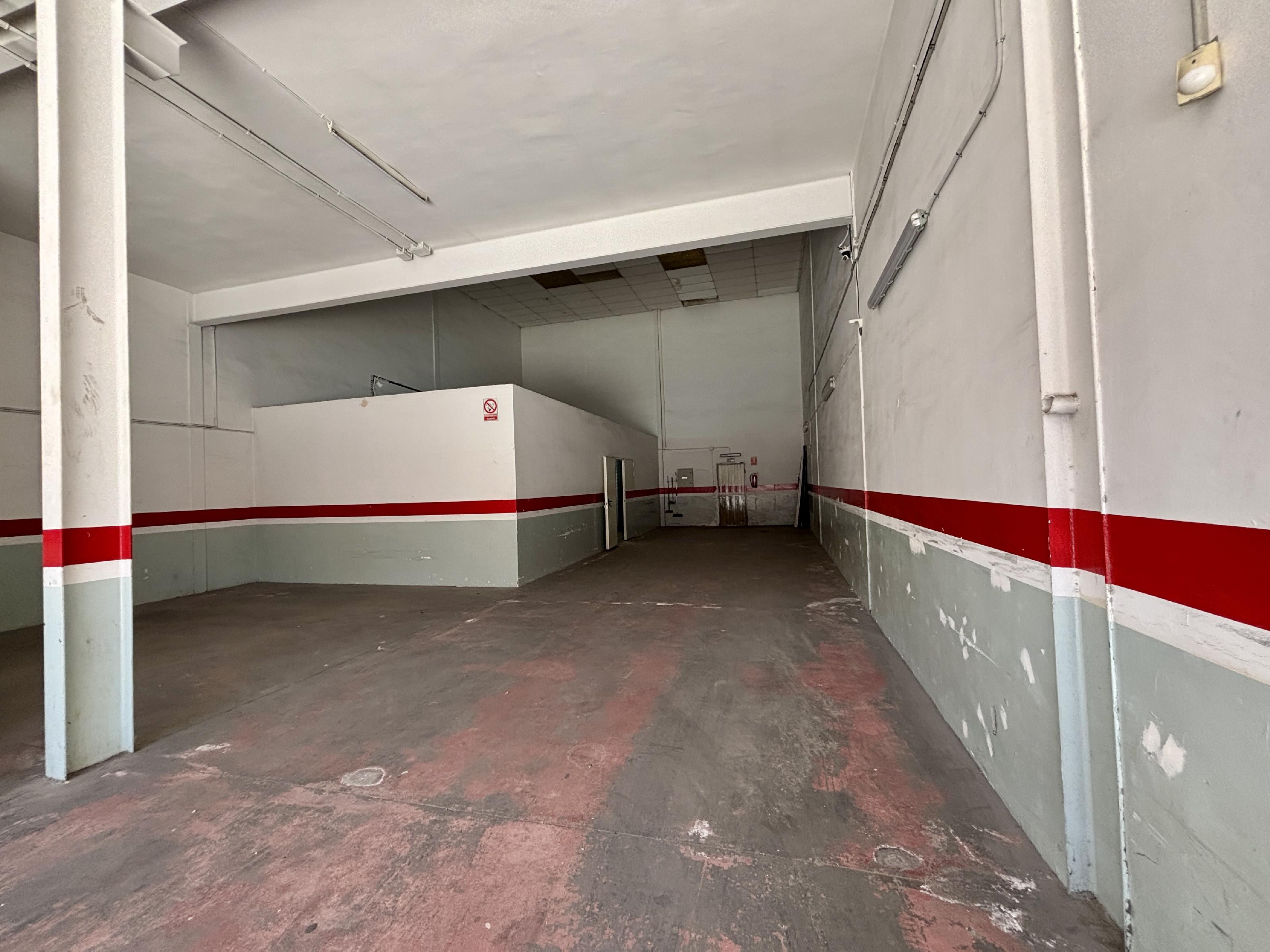 Imagen 2 Local Industrial en venta en Tarragona / Poligoin Industrial Francollí