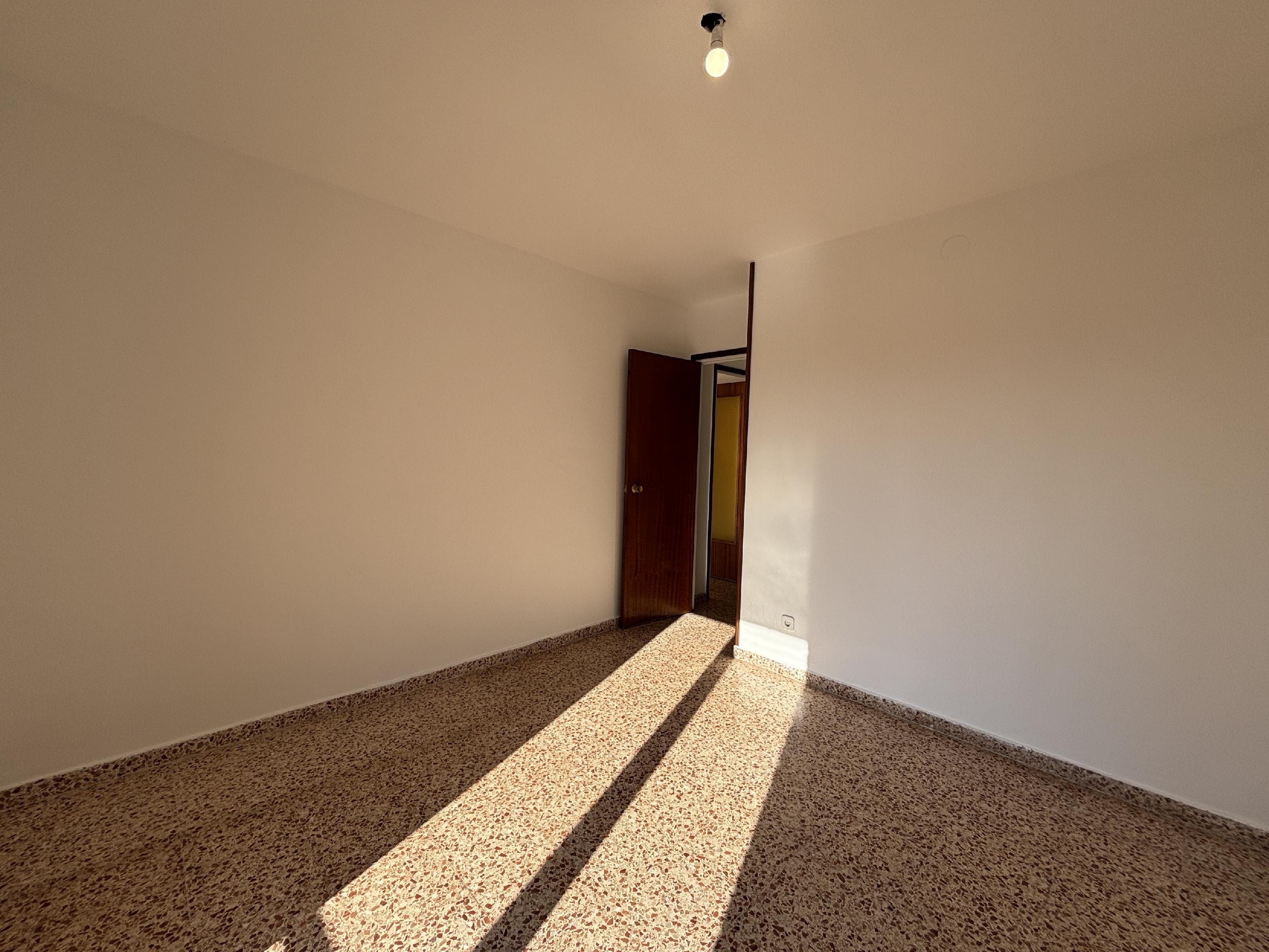 Imagen 18 Piso en venta en Tarragona / C/ Reial, frente a Plaça dels Infants