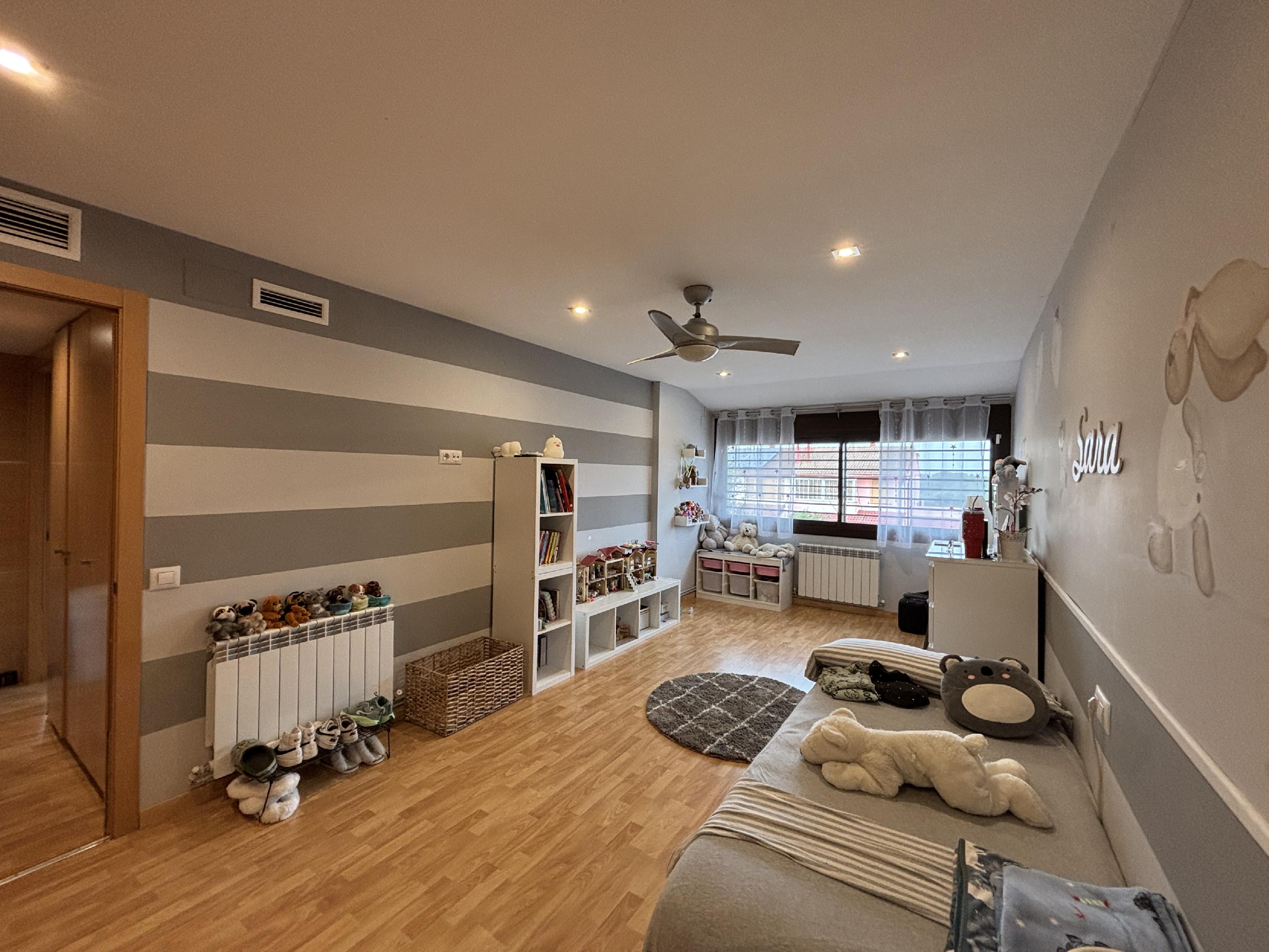 Imagen 21 Casa en venta en Pallaresos Els / Cerca de Centre mèdic Pallaresos i Cafeteria l´Espiga 