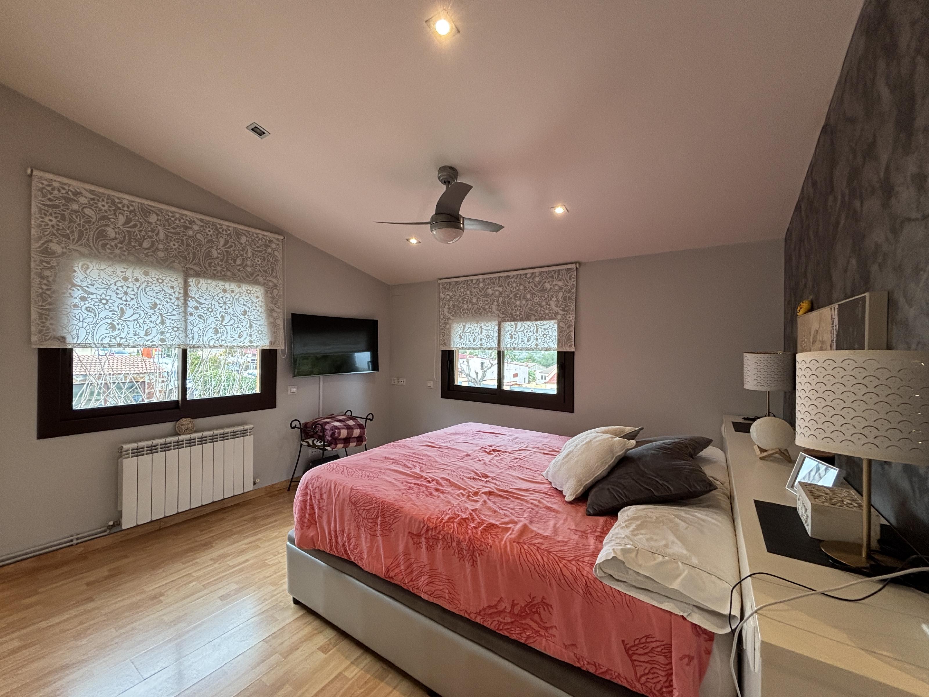 Imagen 20 Casa en venta en Pallaresos Els / Cerca de Centre mèdic Pallaresos i Cafeteria l´Espiga 