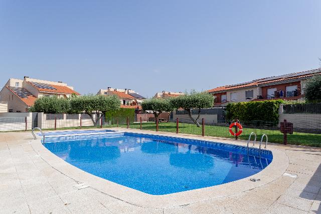 Imagen 2 Inmueble 304926 - Casa Adosada en venta en Cambrils / Zona els Ametlles