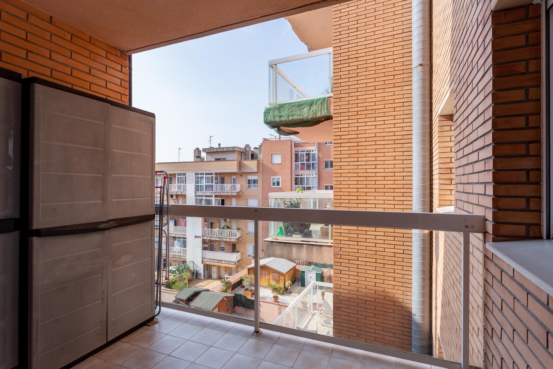 Imagen 3 Piso en venta en Tarragona / Esquina con Calle Francisco Bastos