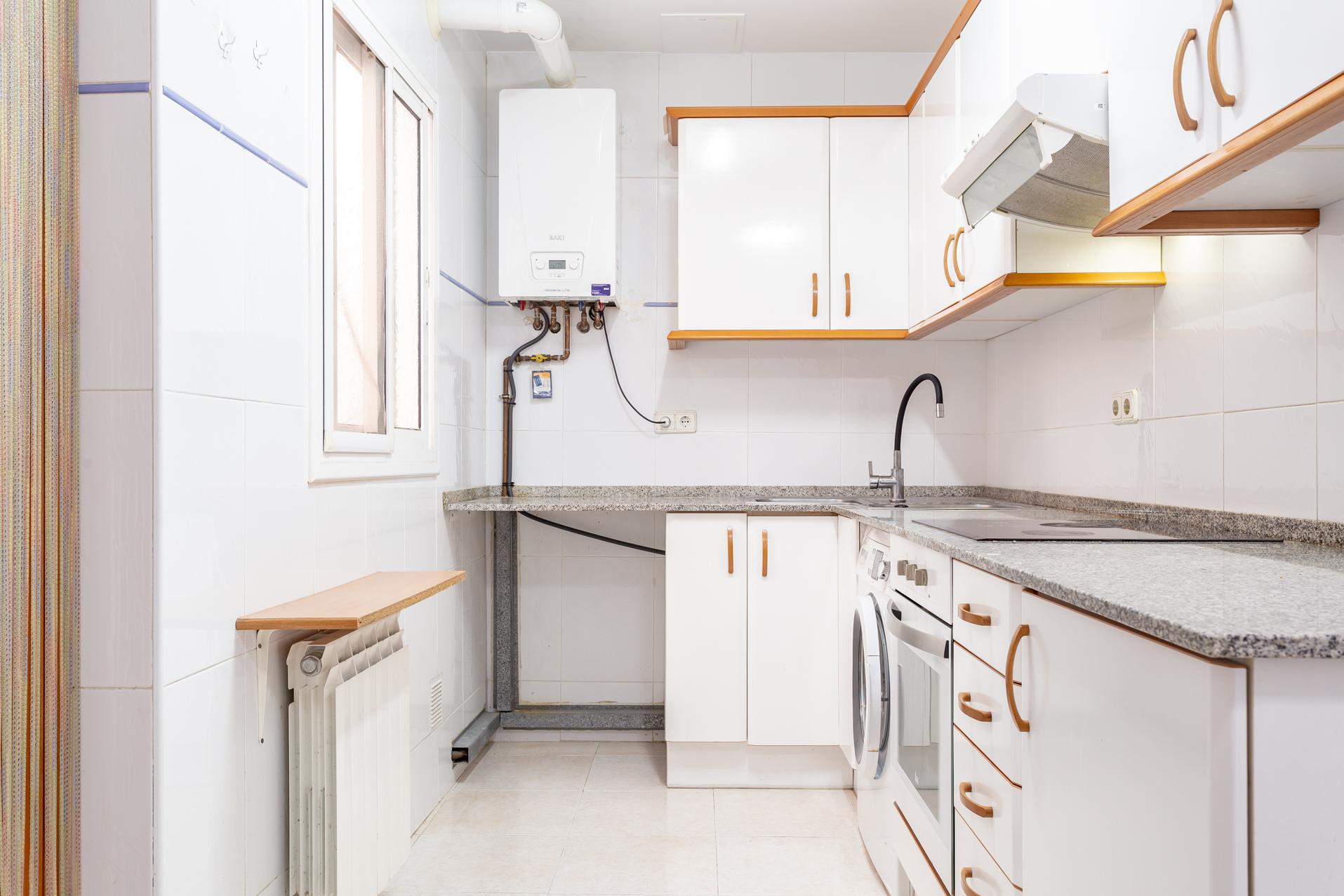 Imagen 14 Piso en venta en Tarragona / Calle peatonal paralela a Rambla Nova