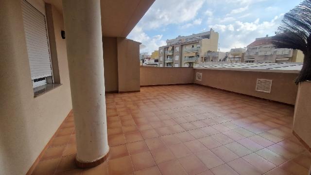Imagen 1 Inmueble 306160 - Piso en venta en Sant Carles De La Ràpita / Entre Jacint Verdaguer y zona centro