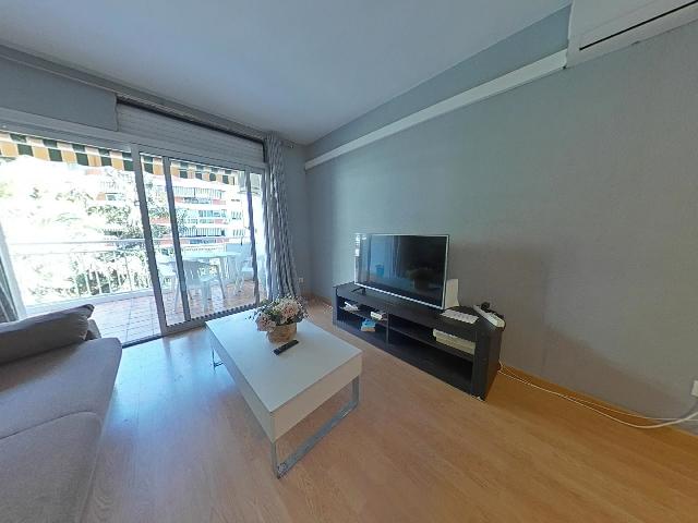 Imagen 3 Inmueble 306304 - Piso en venta en Salou / Piso en el corazón de Salou, ubicado en la zona centro.