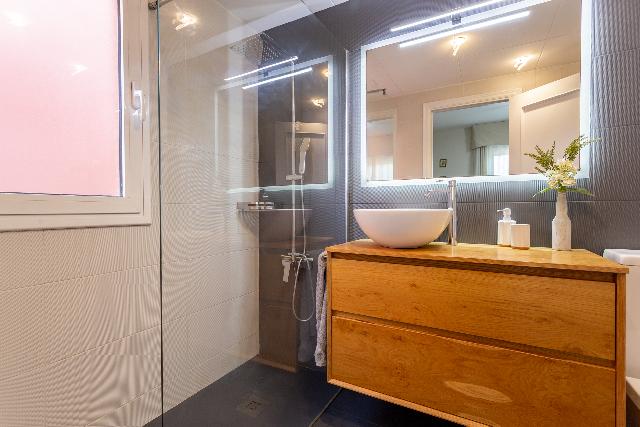 Imagen 33 Inmueble 306493 - Casa Adosada en venta en Reus / Delante del paseo y del pavellon municipal