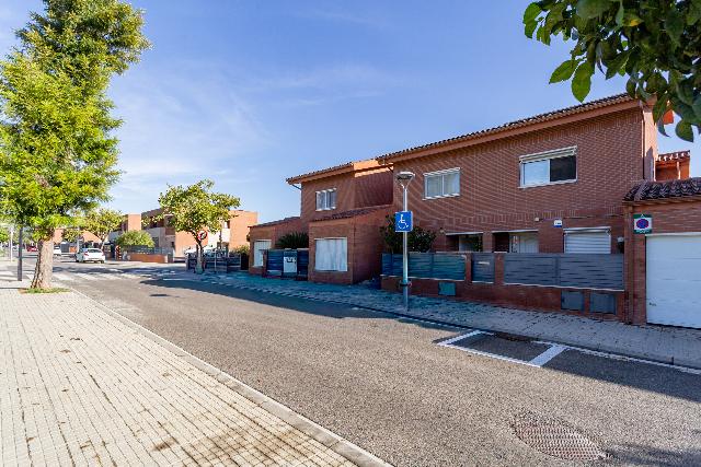 Imagen 40 Inmueble 306493 - Casa Adosada en venta en Reus / Delante del paseo y del pavellon municipal