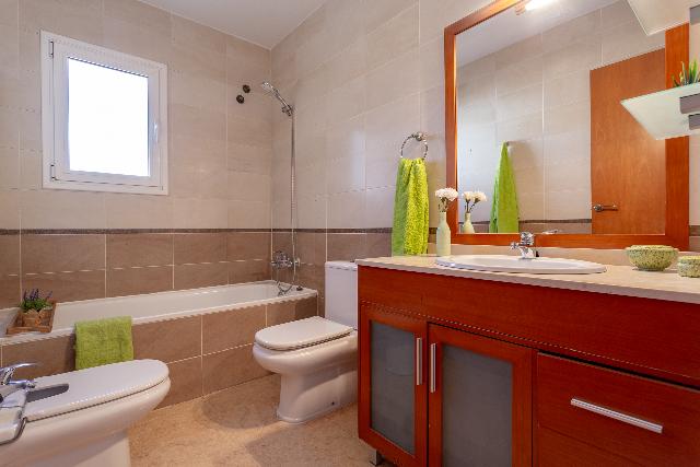 Imagen 22 Inmueble 306611 - Casa en venta en Pobla De Montornès (La) / Casa adosada zona residencial de La Pobla de Mo...