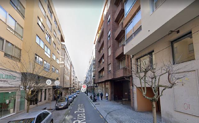 Imagen 10 Inmueble 262169 - Apartamento en venta en Vigo / Calle Zamora, muy cerca de Hispanidad y Plaza España.