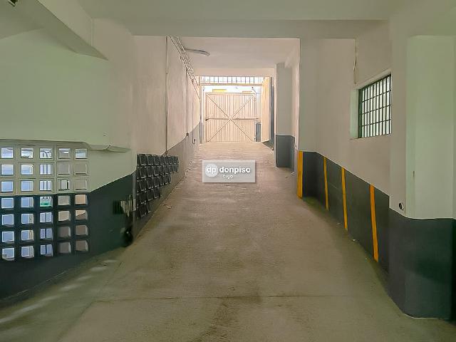 Imagen 4 Inmueble 277000 - Parking Coche en venta en Vigo / Zona Hospital Povisa.