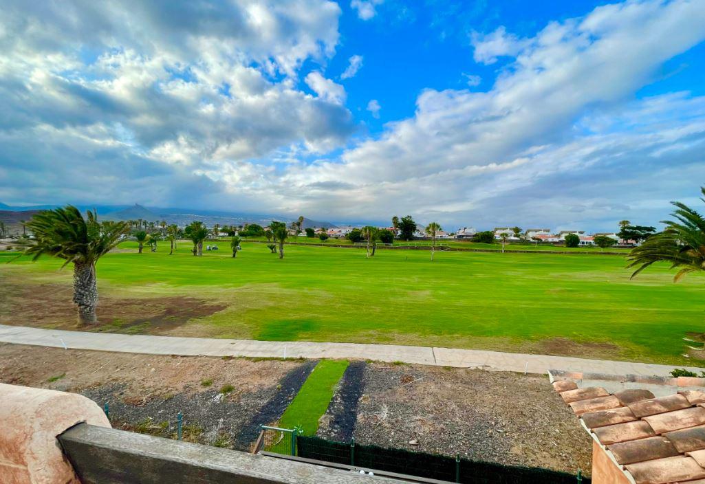 Imagen 4 Casa Aislada en venta en San Miguel De Abona / Al lado del campo del Golf Amarilla Golf Course.