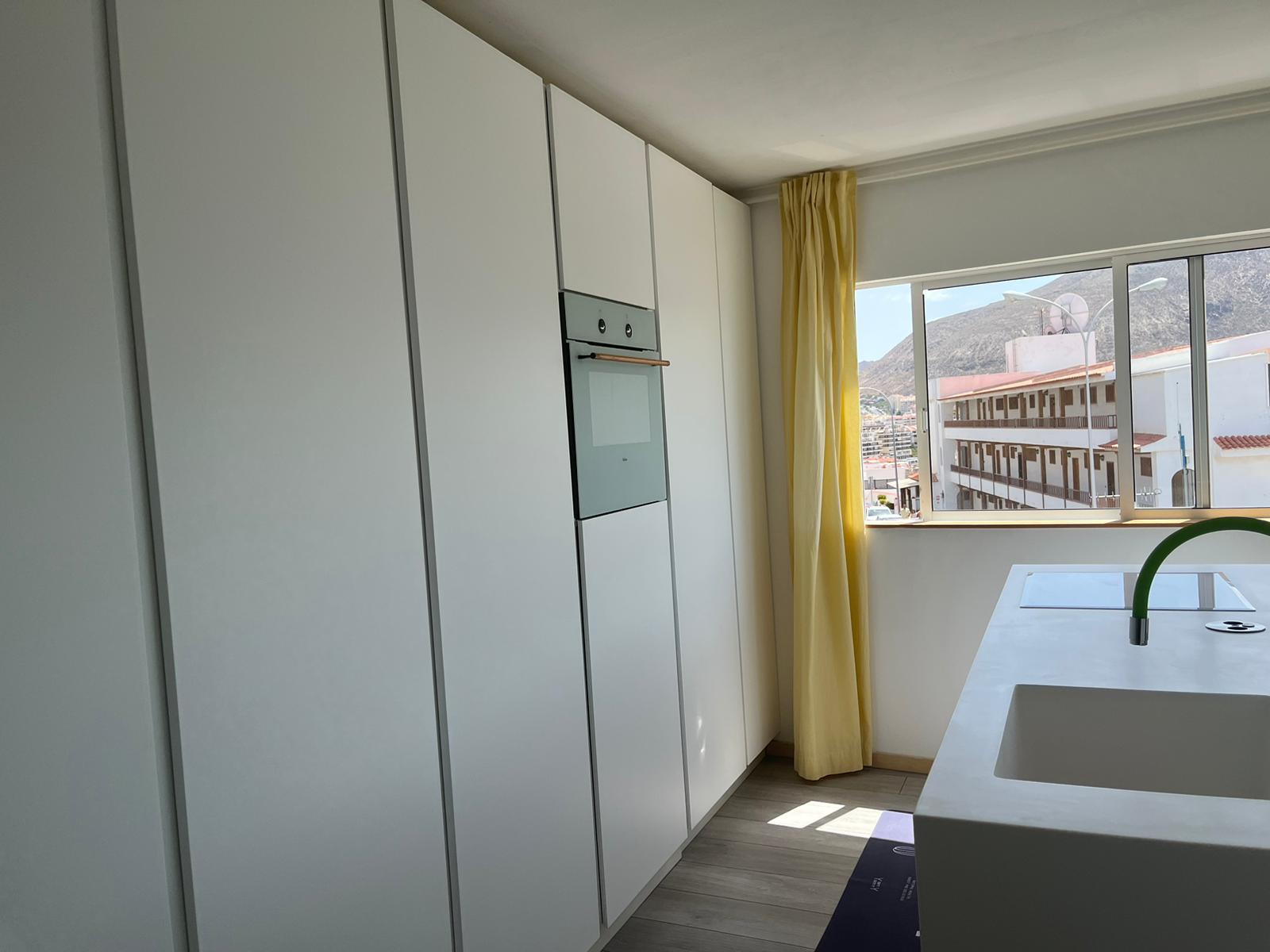 Imagen 4 Apartamento en venta en Arona / Cerca de la playa de Los Cristianos.