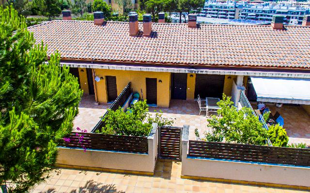Imagen 9 Inmueble 276433 - Casa Adosada en venta en Lloret De Mar / Fenals al lado del colegio y playa. 