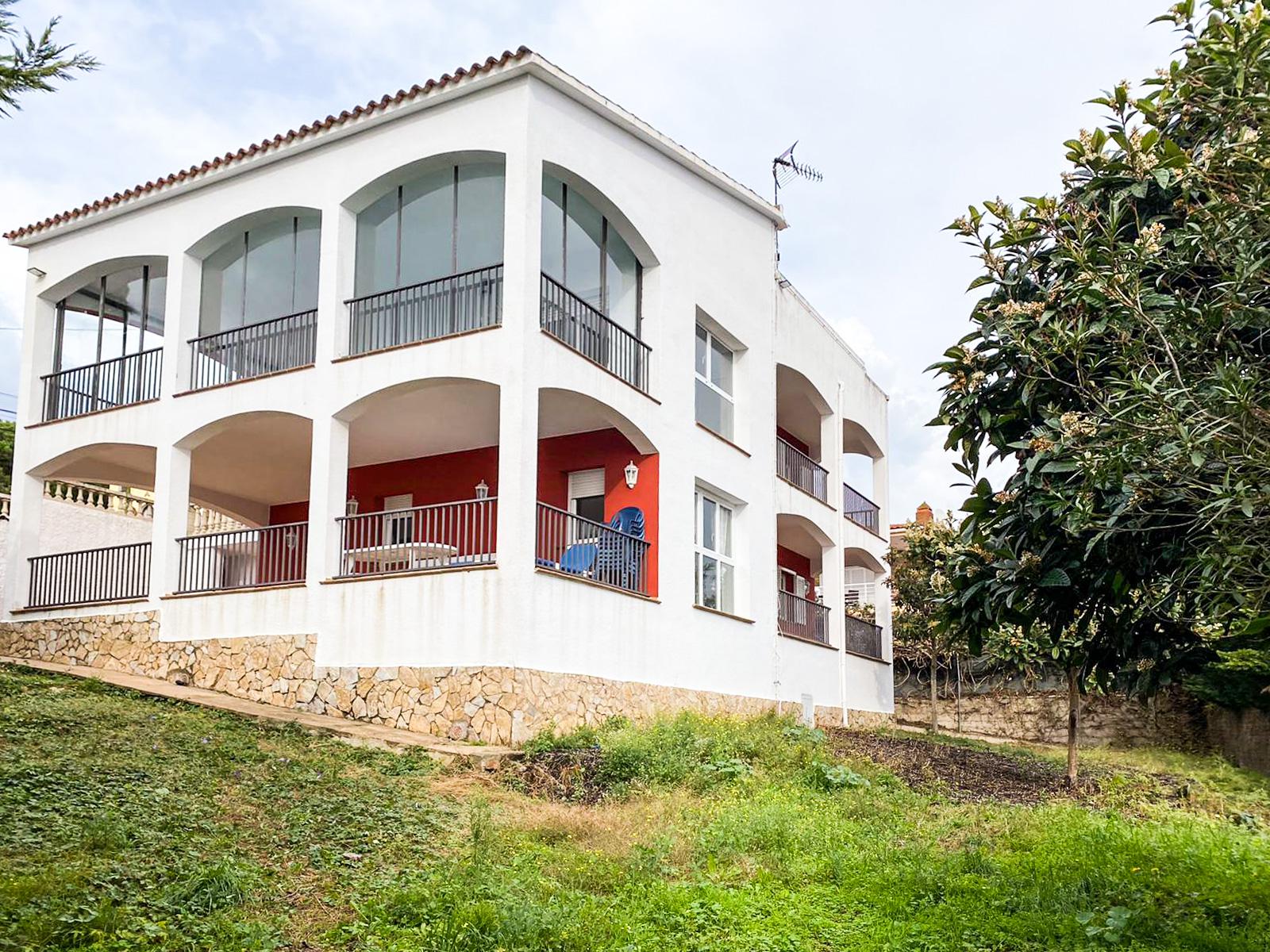 Imagen 3 Casa Aislada en venta en Lloret De Mar / El condado del Jaruco, cerca del núcleo urbano