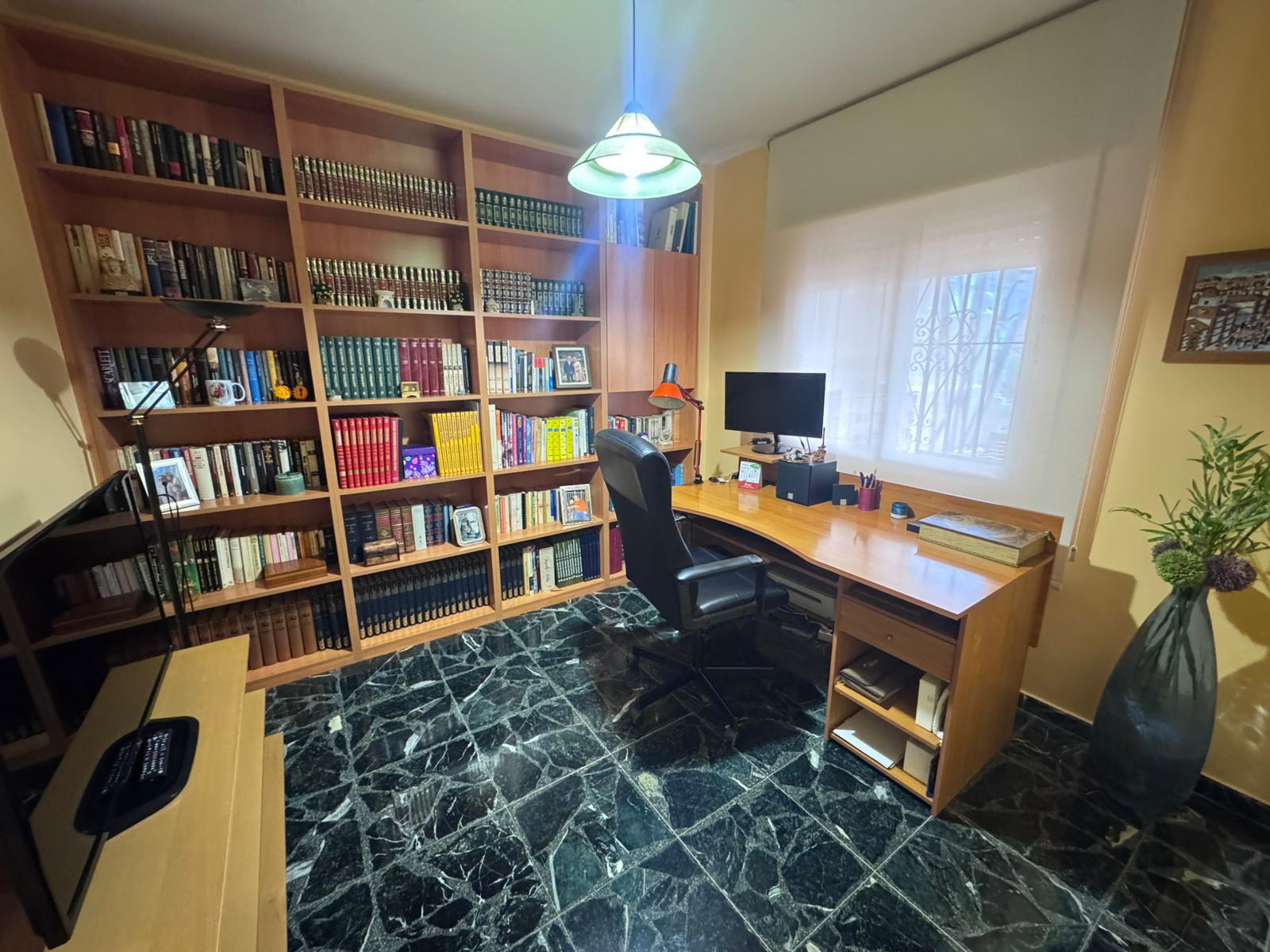 Imagen 20 Casa Adosada en venta en Málaga / Malaga Casa espectacular