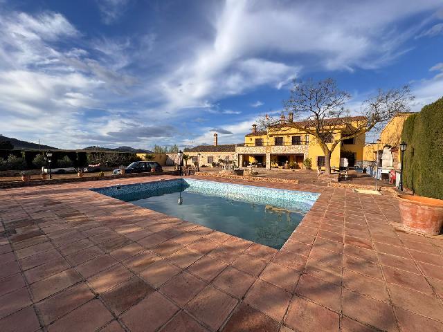 Imagen 9 Inmueble 263607 - Casa Rústica en venta en Villanueva Del Trabuco / Malaga Finca Espectacular