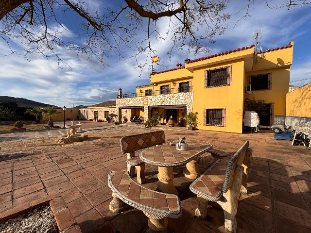 Imagen 11 Inmueble 263607 - Casa Rústica en venta en Villanueva Del Trabuco / Malaga Finca Espectacular