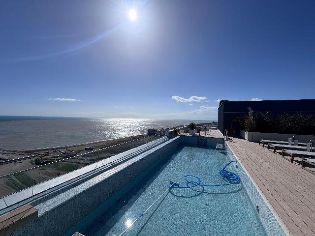 Imagen 3 Inmueble 263607 - Apto. Playa en venta en Málaga / Malaga Casa espectacular