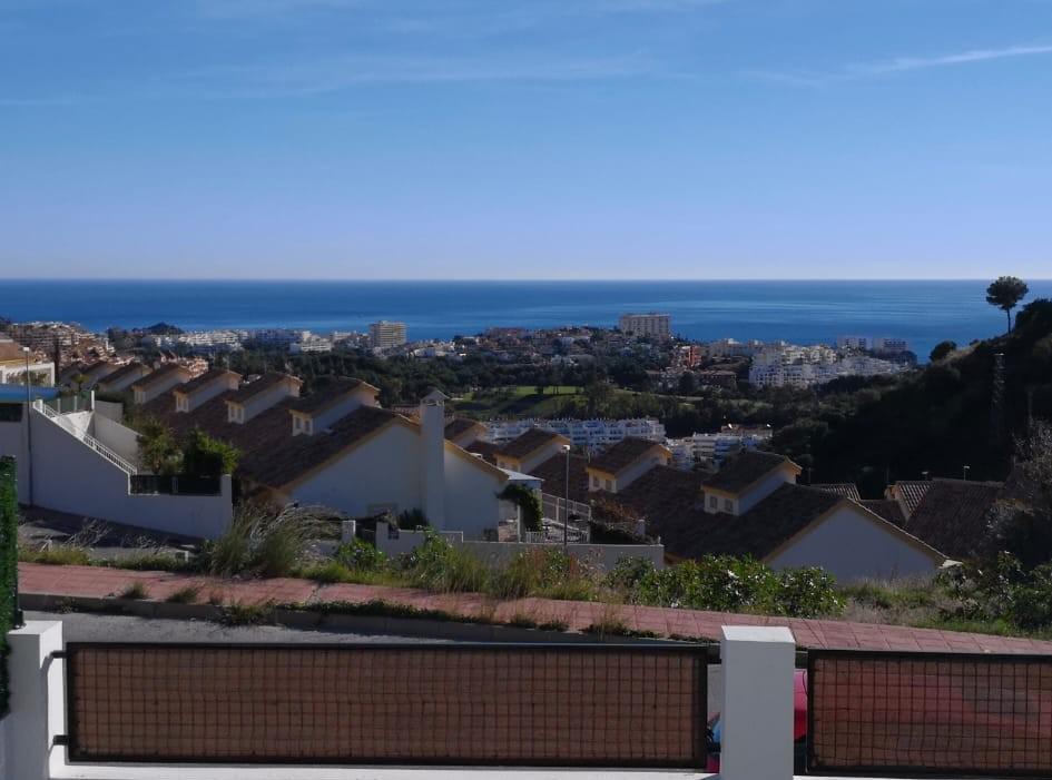 Imagen 5 Casa Adosada en venta en Benalmádena / Casa con piscina independiente