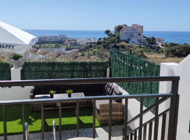 Imagen 1 Inmueble 265040 - Casa Adosada en venta en Fuengirola / Casa con piscina independiente