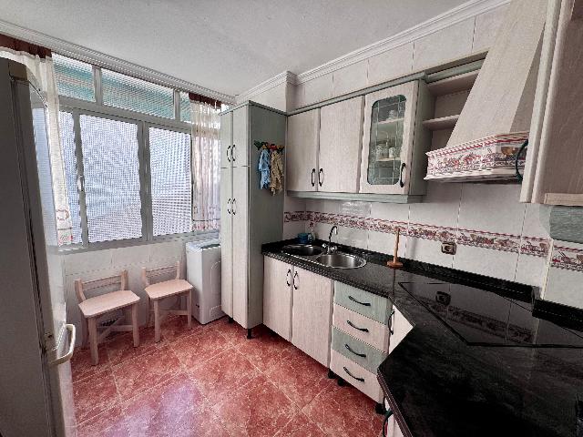 Imagen 1 Inmueble 265426 - Apartamento en venta en Málaga / Vivienda en Martiricos a 15 mint del centro de Malaga